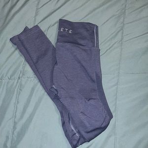 Alphalete aero leggings